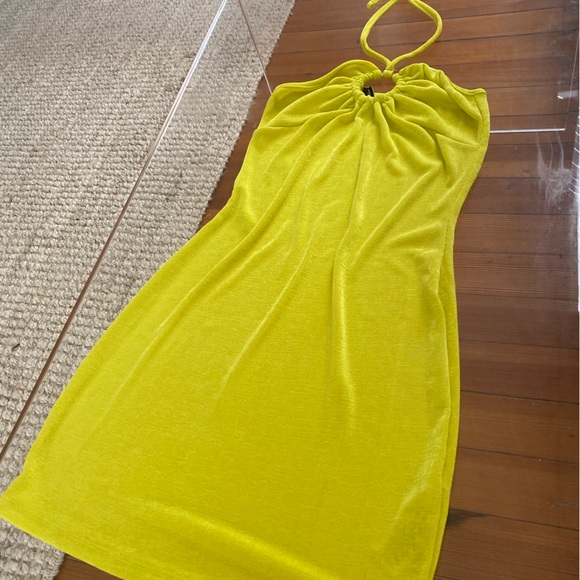 Sexy halter dress, unique lime green/chartreuse color - Picture 2 of 4